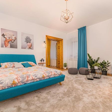 Garden Hideout - Central Apartment Brasov Bagian luar foto
