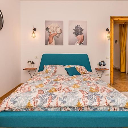 Garden Hideout - Central Apartment Brasov Bagian luar foto