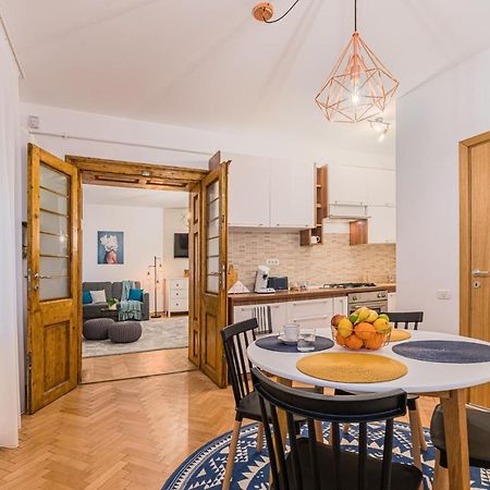 Garden Hideout - Central Apartment Brasov Bagian luar foto