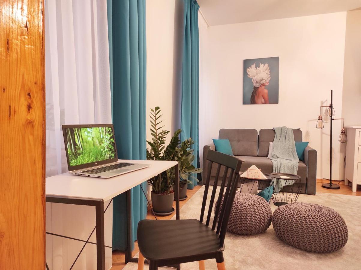 Garden Hideout - Central Apartment Brasov Bagian luar foto