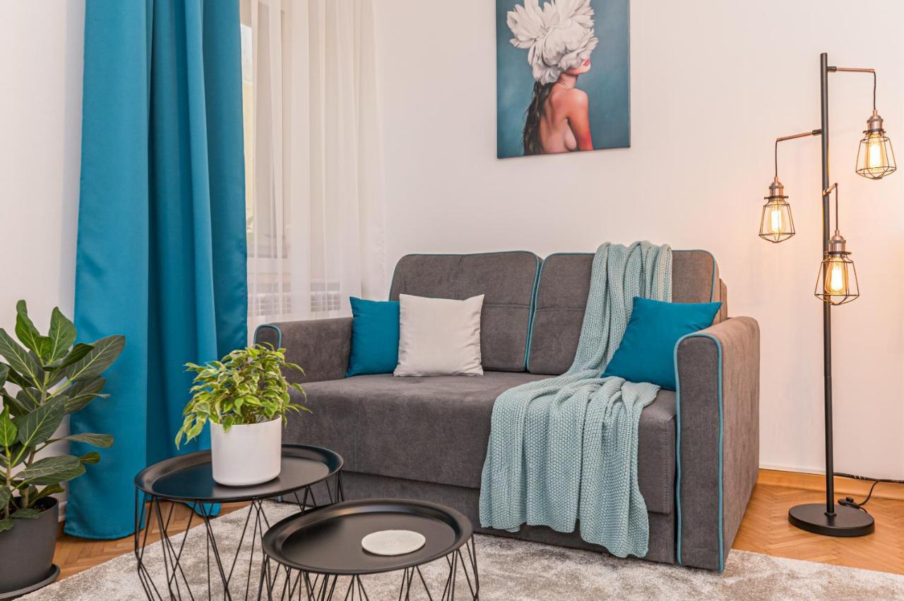 Garden Hideout - Central Apartment Brasov Bagian luar foto