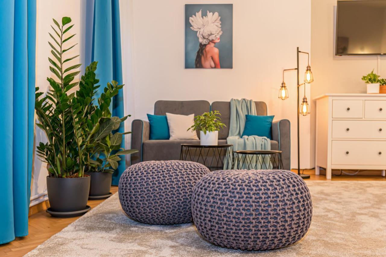 Garden Hideout - Central Apartment Brasov Bagian luar foto