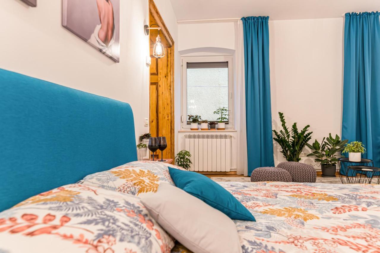 Garden Hideout - Central Apartment Brasov Bagian luar foto